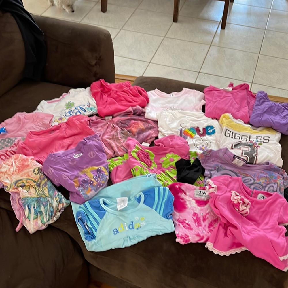 Mixed lot of tees 2t-6T